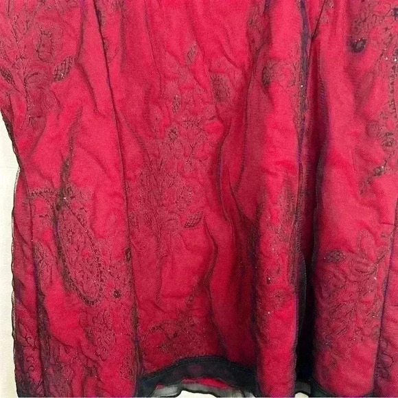 Vintage 90’s Black and Red Lace Tank‎ - Picture 3 of 5